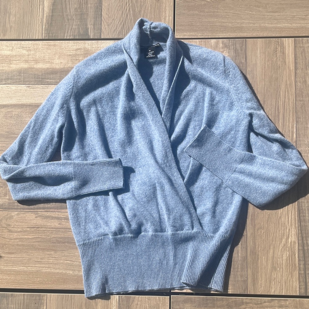 Sofia cashmere Women's light blue shawl collar cashmere Sweater M